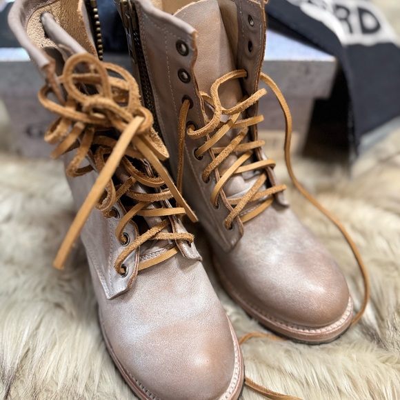 NIB Freebird Cavalier boots - Picture 10 of 10